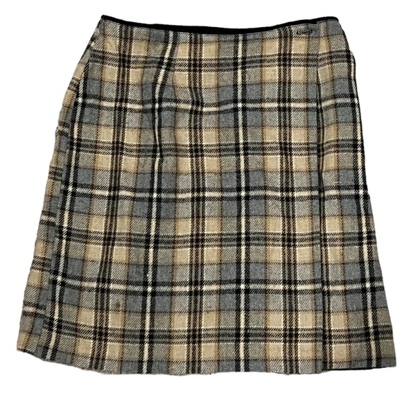 Vtg Casual Corner Annex~Blue/Tan Plaid Wrap Skirt  Size 8 Wool blend  28”x19” - Picture 1 of 6